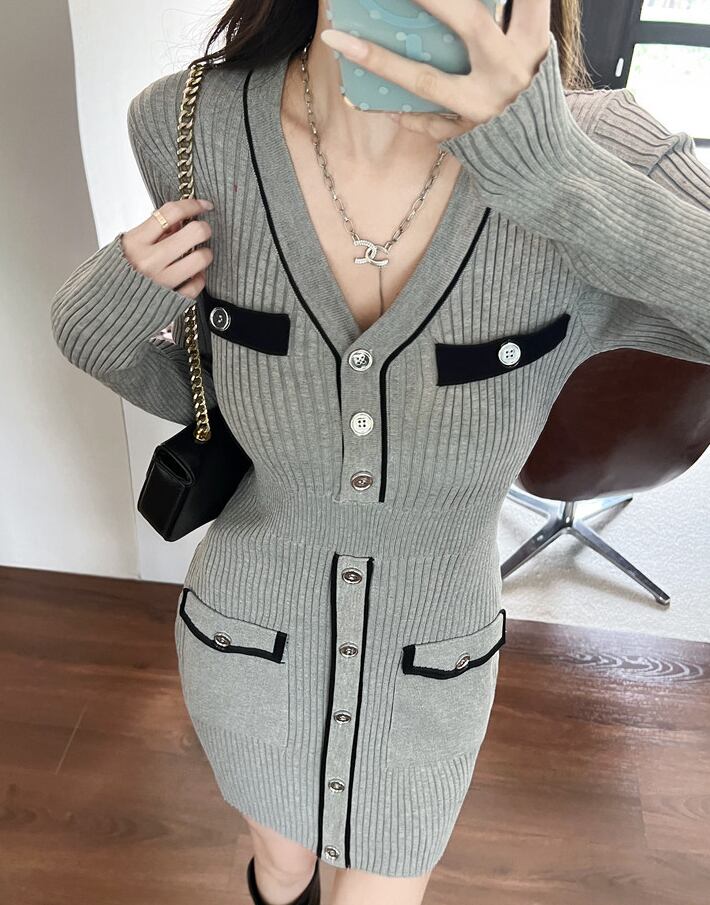 【dress】Vネックタイトニットワンピース Q6776