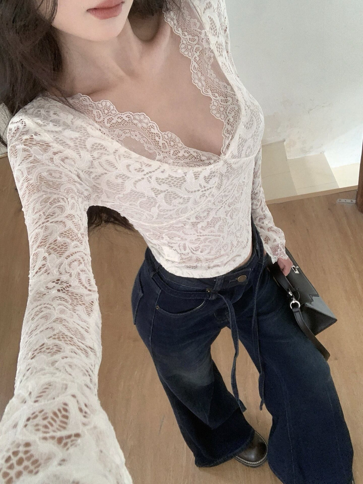 【tops】Vネックレーストップス　M27941