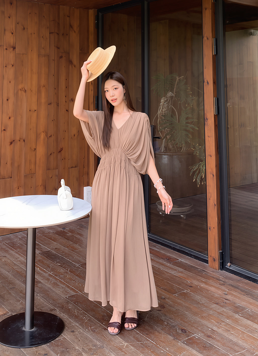 【dress】Vネックロングワンピース Q8756
