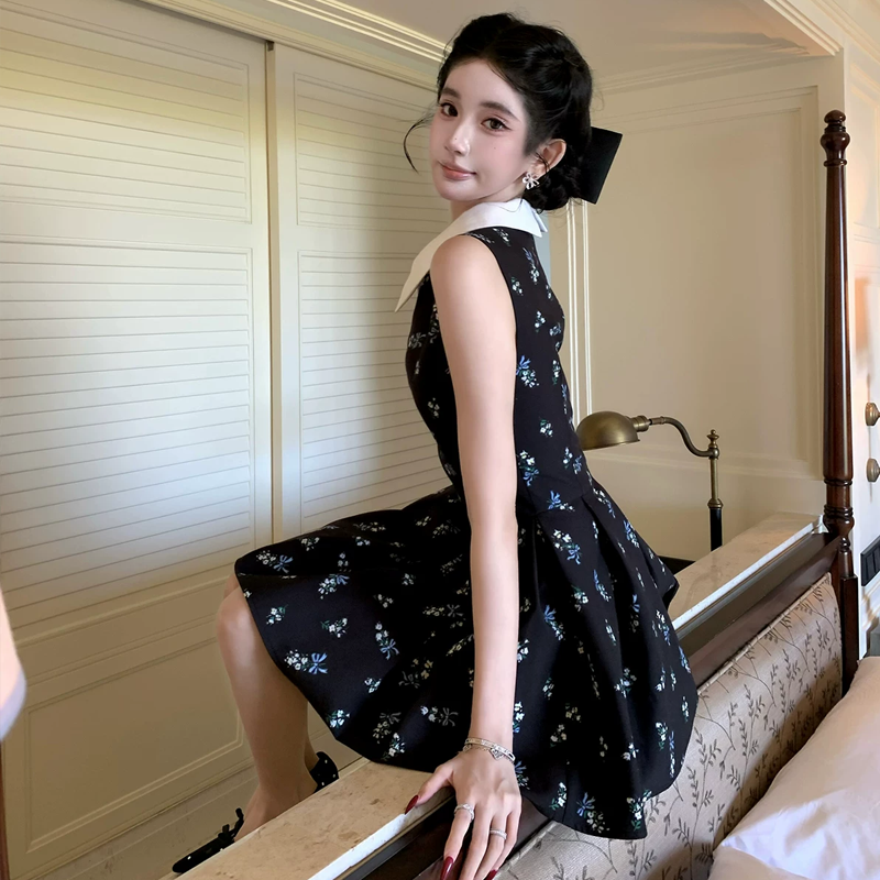 【dress】ノースリーブ花柄フレアミニワンピース Q8413