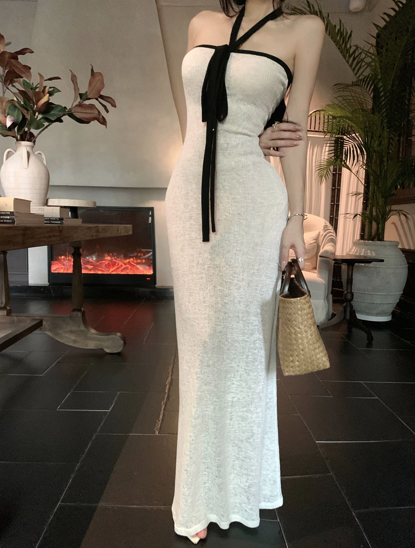 【dress】ホルターネックロングワンピース Q8392