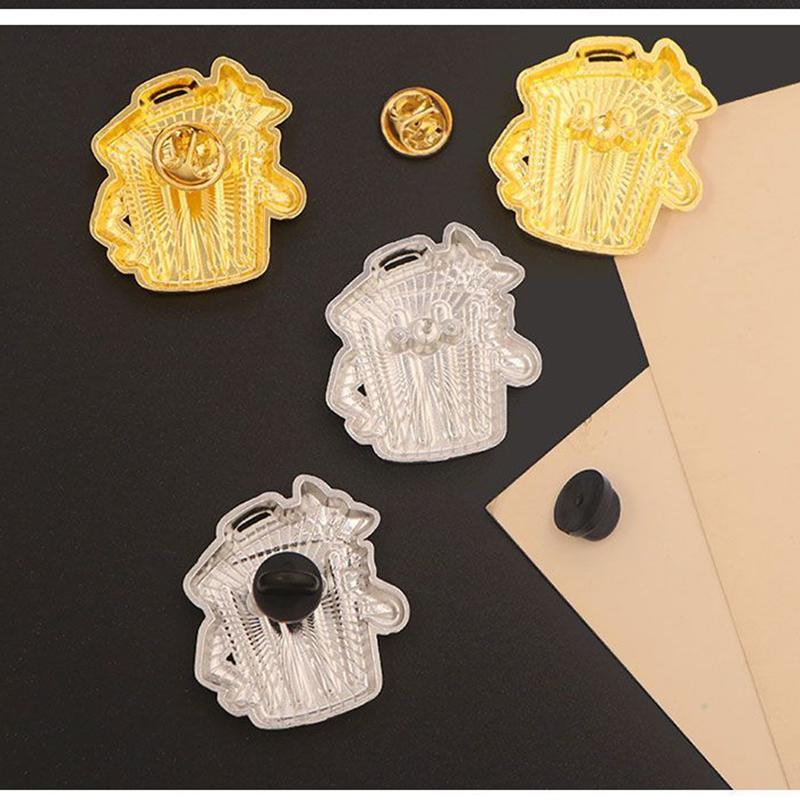 【GOODS】崩壊スターレイル 王のゴミ箱 プローチ Q2189