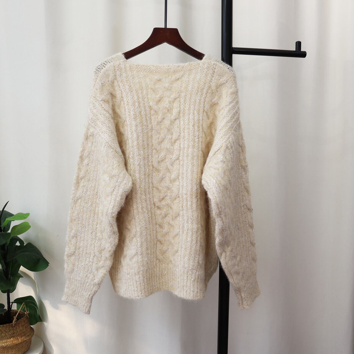【tops】スパンコールニットセーター　M29332