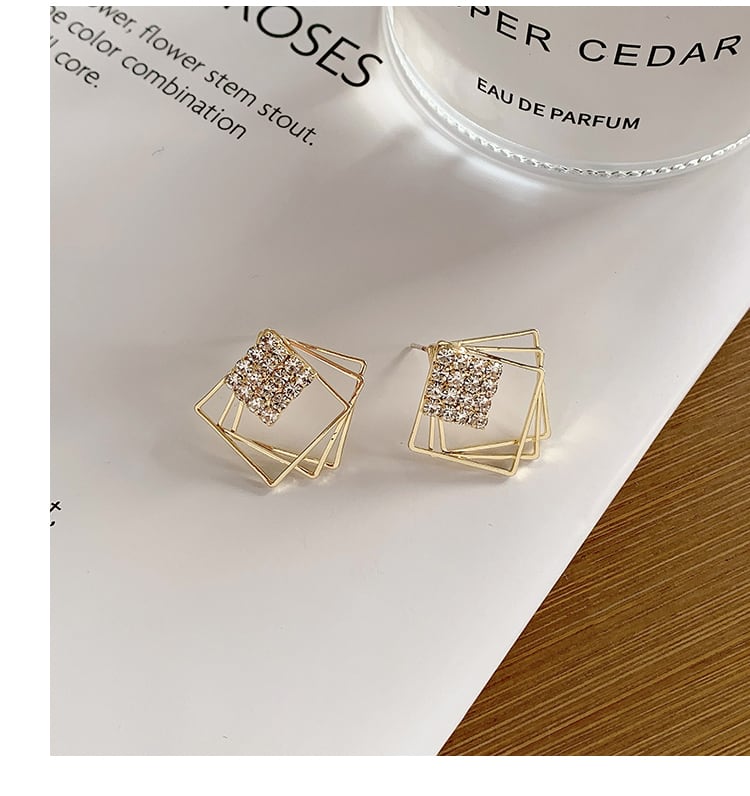 【小物】ピアスアクセサリー人気上昇中 chicファッション幾何模様ラインストーン