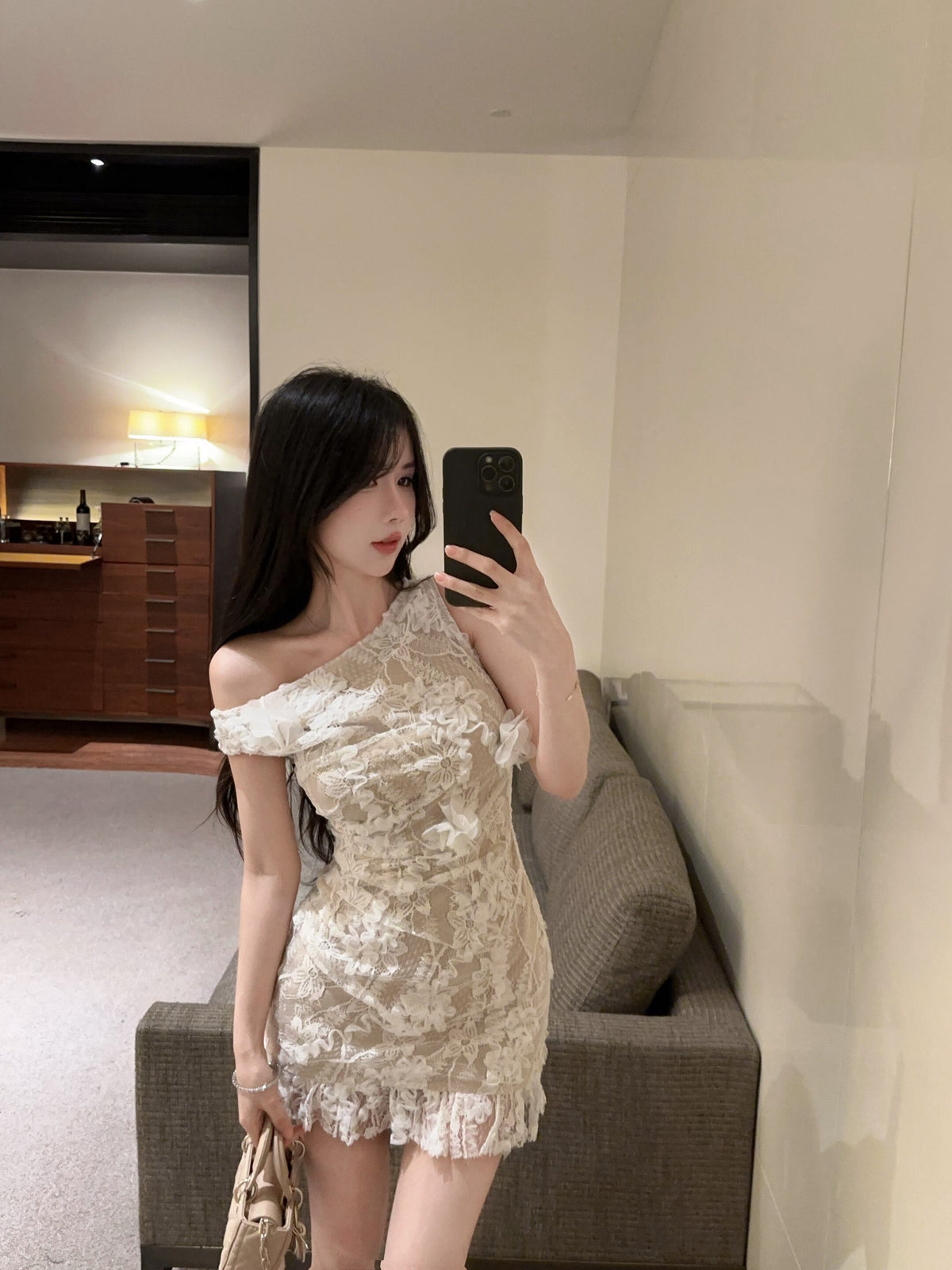 【dress】オフショルダー刺繍レースワンピース　M30262