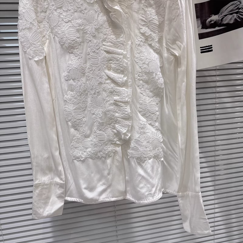 【tops】スタントカラー刺繡柄レースシャツ Q7751