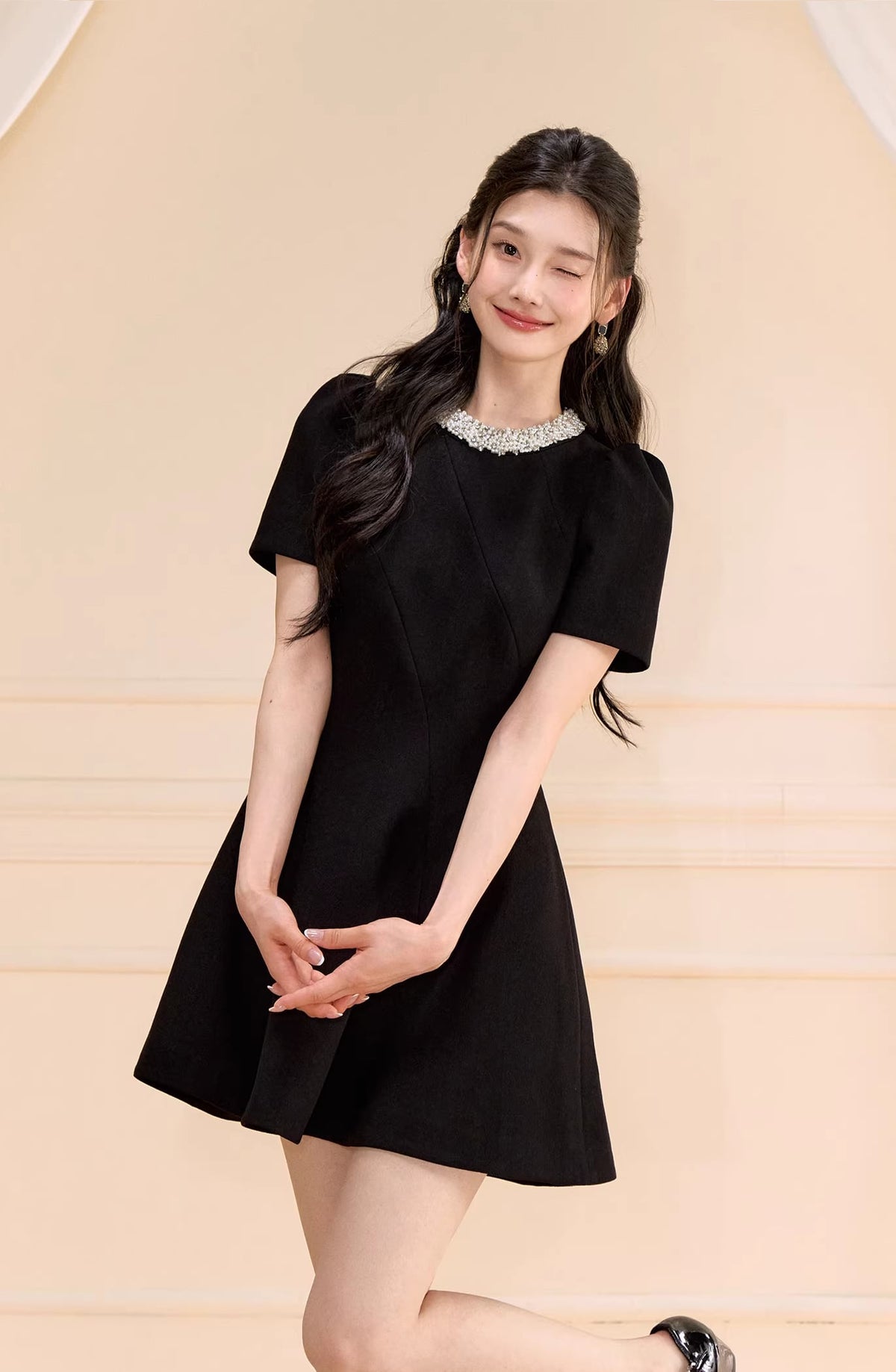 【dress】パール付きAラインフレアワンピース Q8463