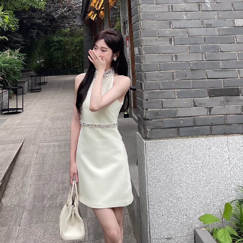 【dress】ラインストーン付きノースリーブワンピース Q8437