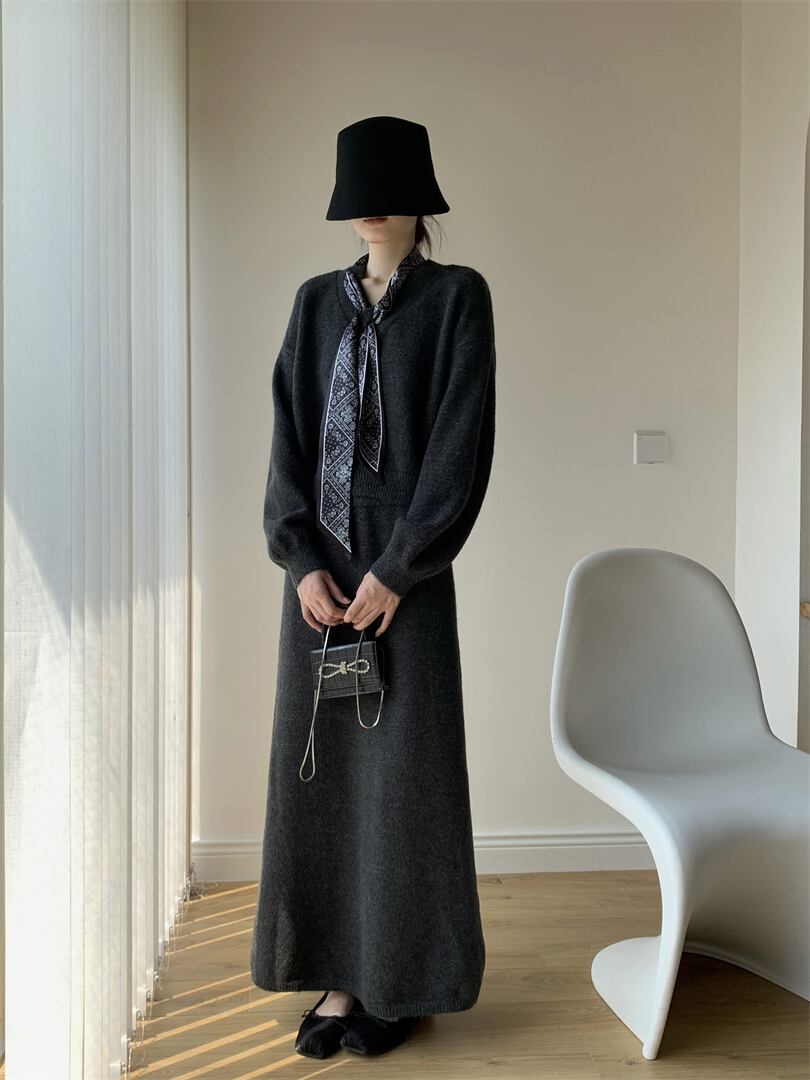 【set】スカーフ付きニットトップス×ロングスカートセット　N3452