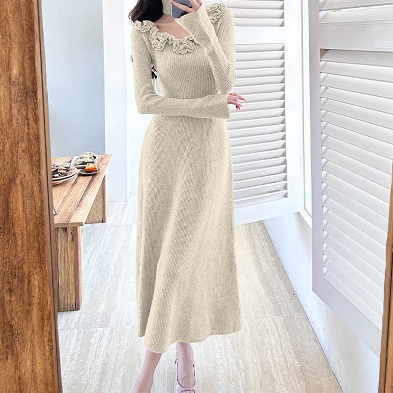 【dress】立体バラ付きニットワンピース Q7051