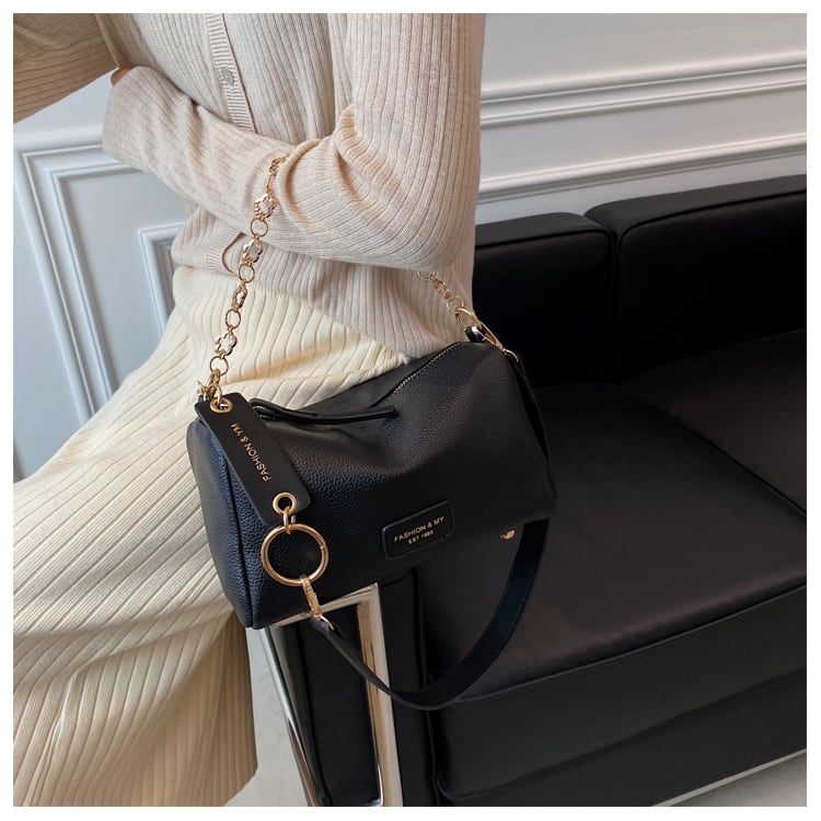 【小物】気質満点レディースファッションオシャレ 合わせやすい肩掛け斜め掛けバッグ  G3581