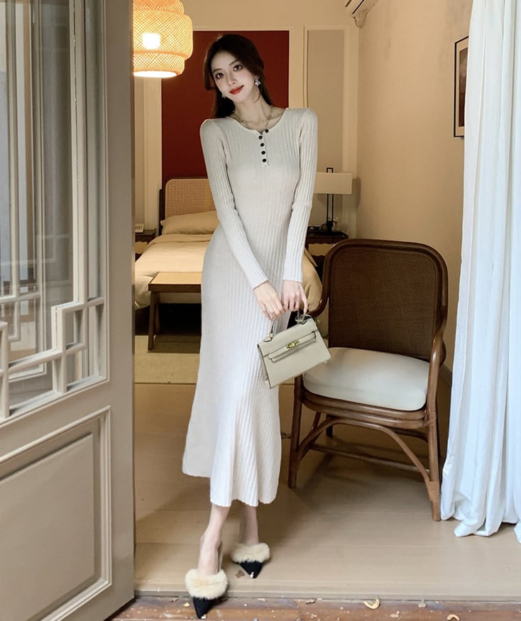 【dress】Vネックロングニットワンピース Q7050
