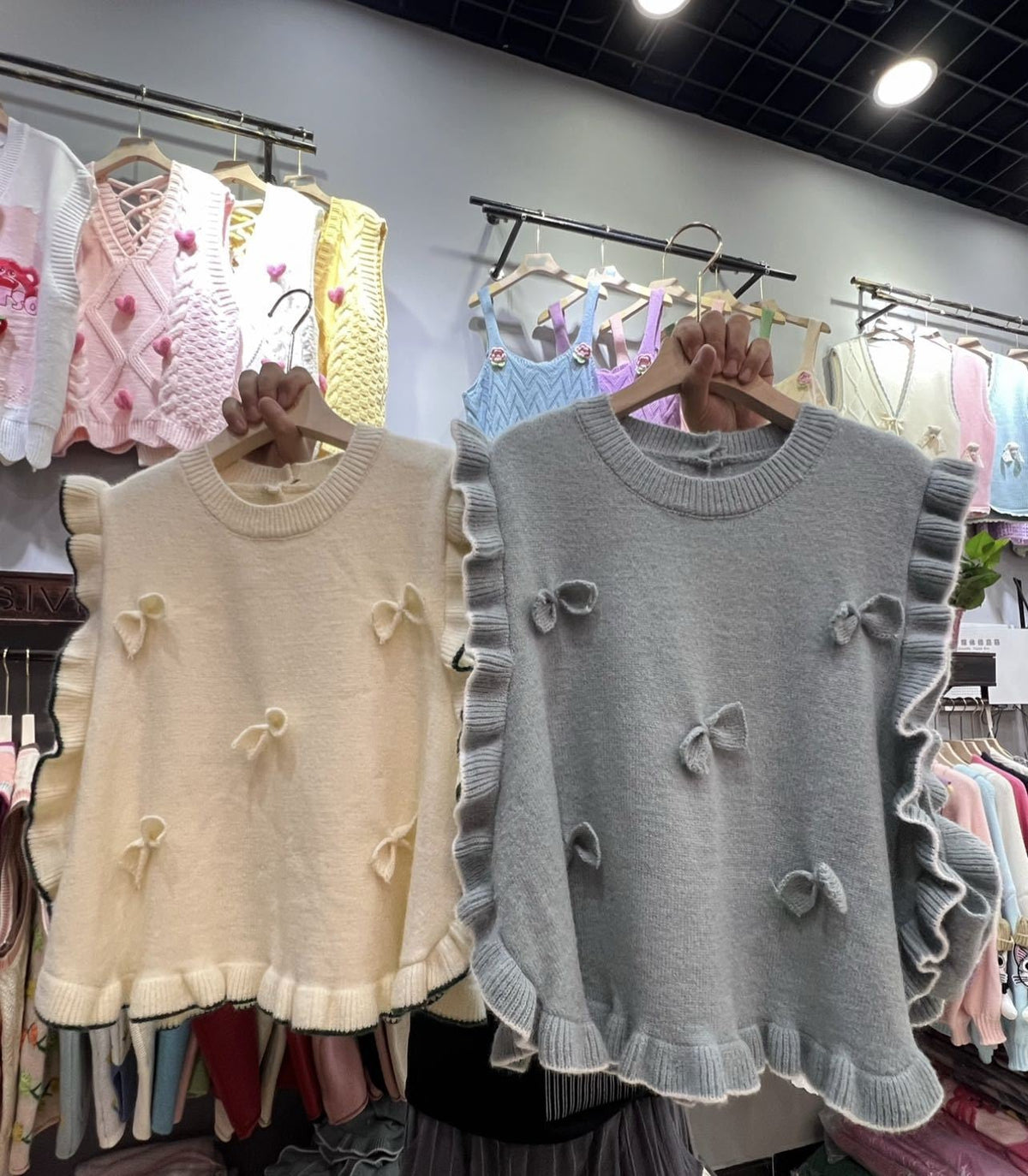 【tops】リボン付きニットベスト　M25779