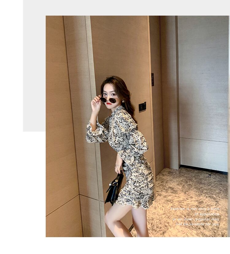 【dress】気質満点 レトロスタンドネックタイト不規則花柄ワンピース G1631