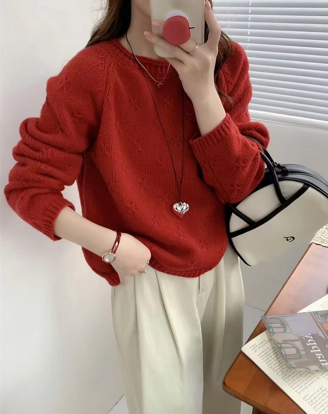 【tops】クルーネックニットセーター　M28609