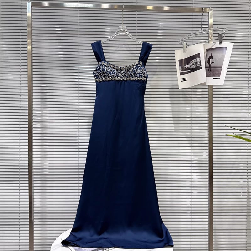 【dress】ラインストーン付きキャミワンピース Q7984