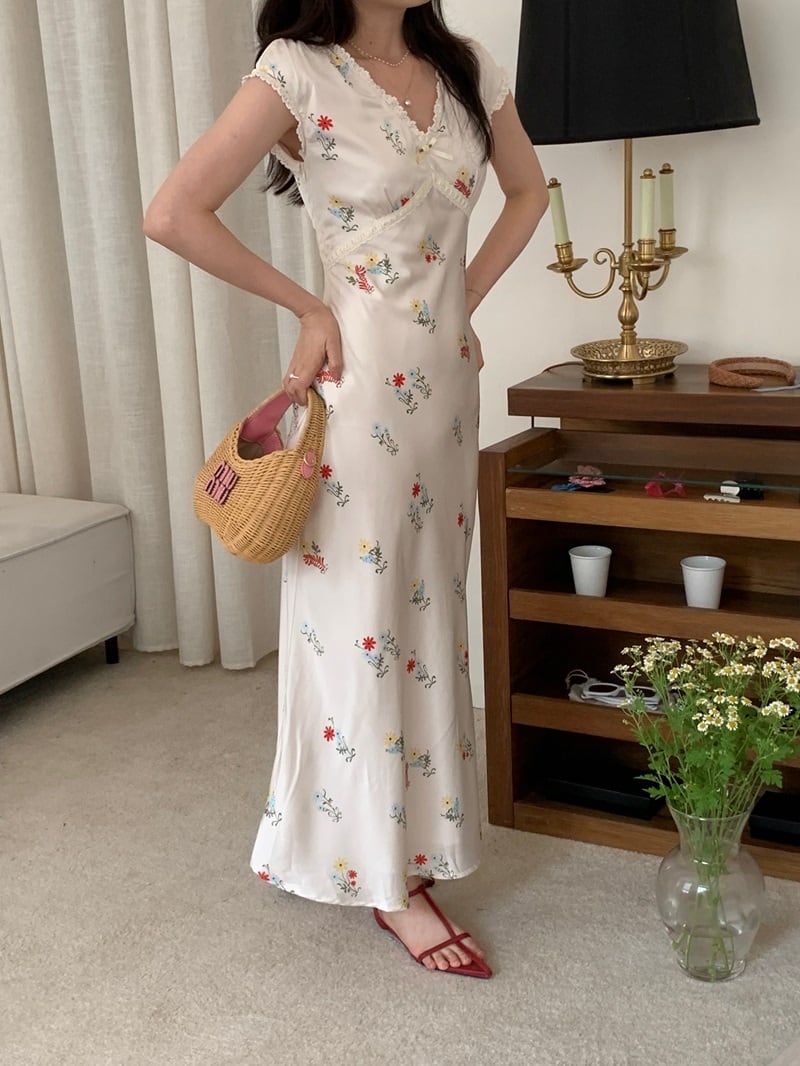 【dress】Vネックワンピース　M24468