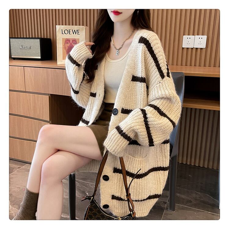 【outer】ボーダー柄ニットカーデ　M18595