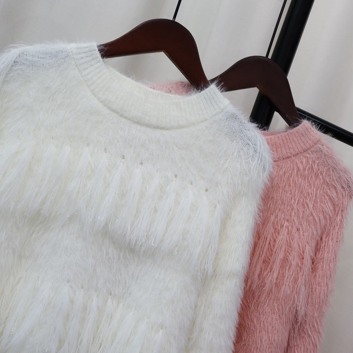【tops】フリンジシャギーニットセーター　M18421