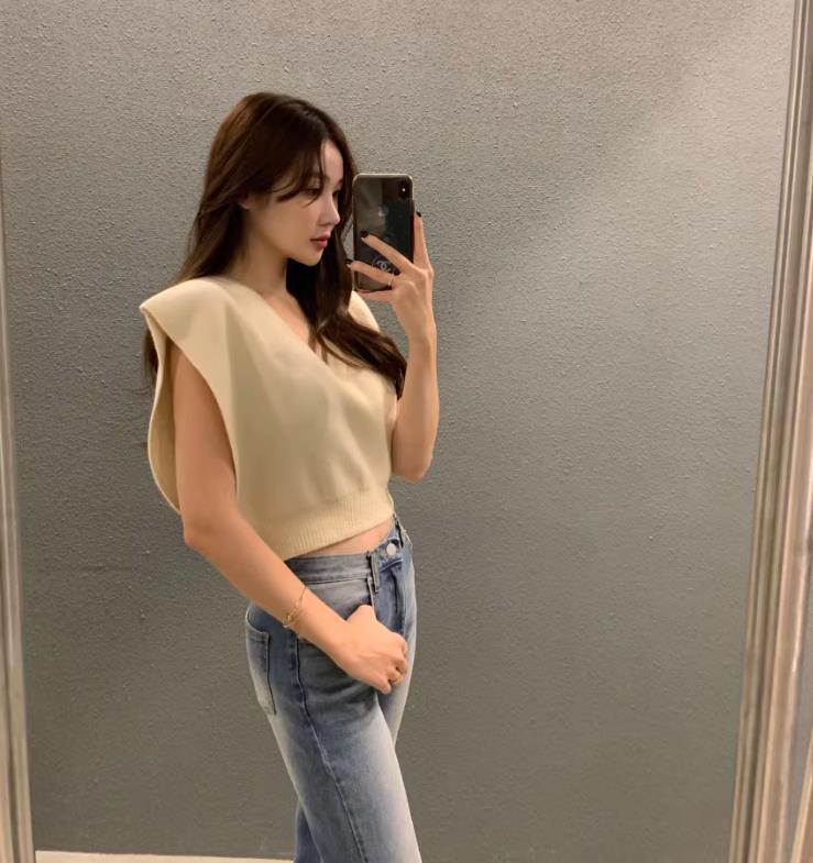 【tops】4色VネックニットベストF7425