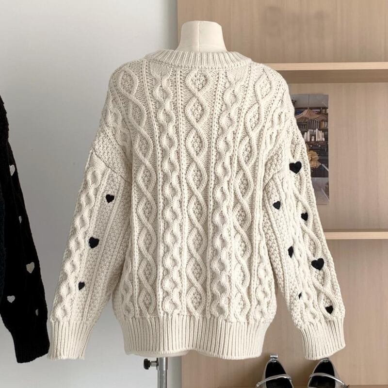 【tops】ハート刺繡柄ニットトップス Q7360