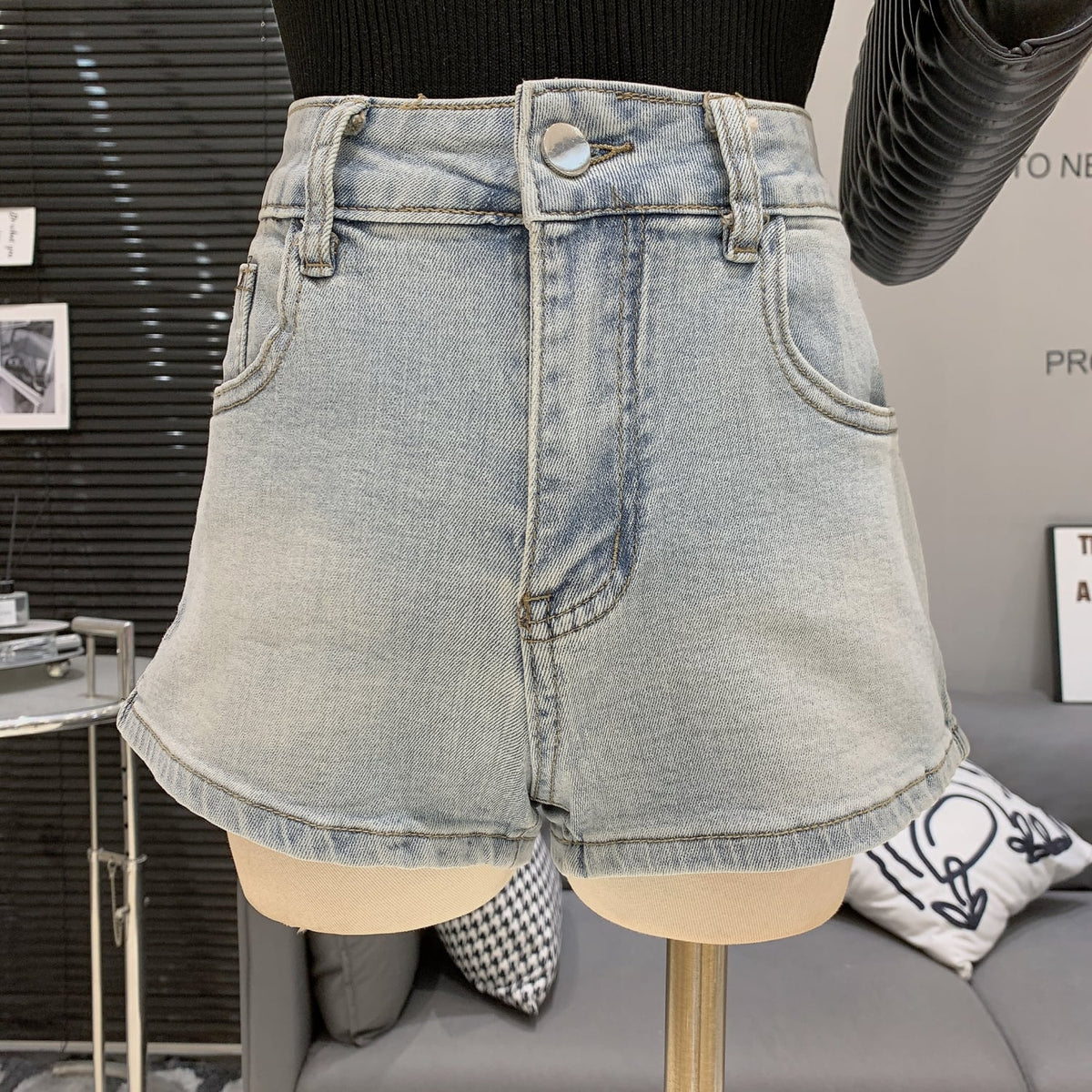 【bottoms】バックリボンデニムショートパンツ　M30724