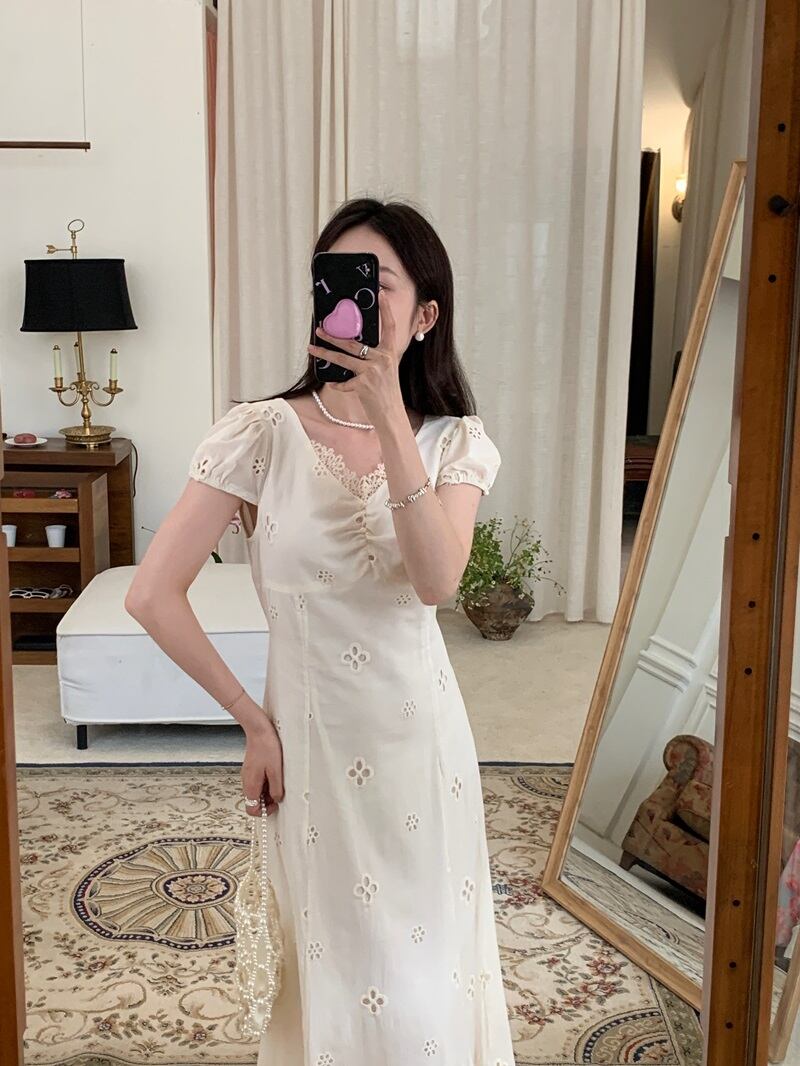 【dress】Vネックカットワークワンピース　M23891