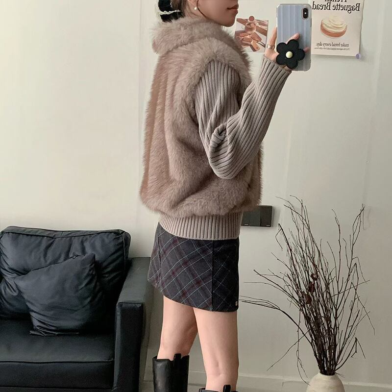 【outer】ファー付きフェイクレイヤードニットカーディガン Q7568