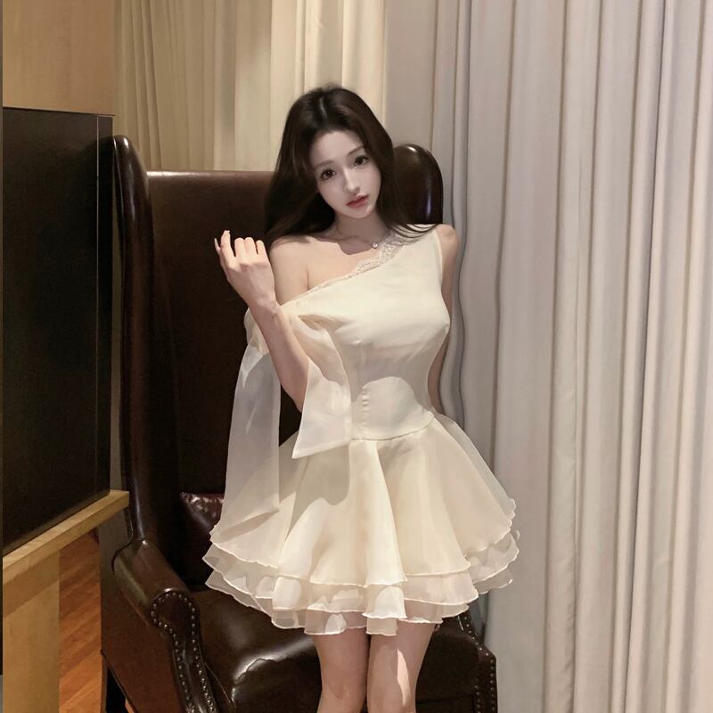 【dress】レースドッキングフレアチュールワンピース Q8514