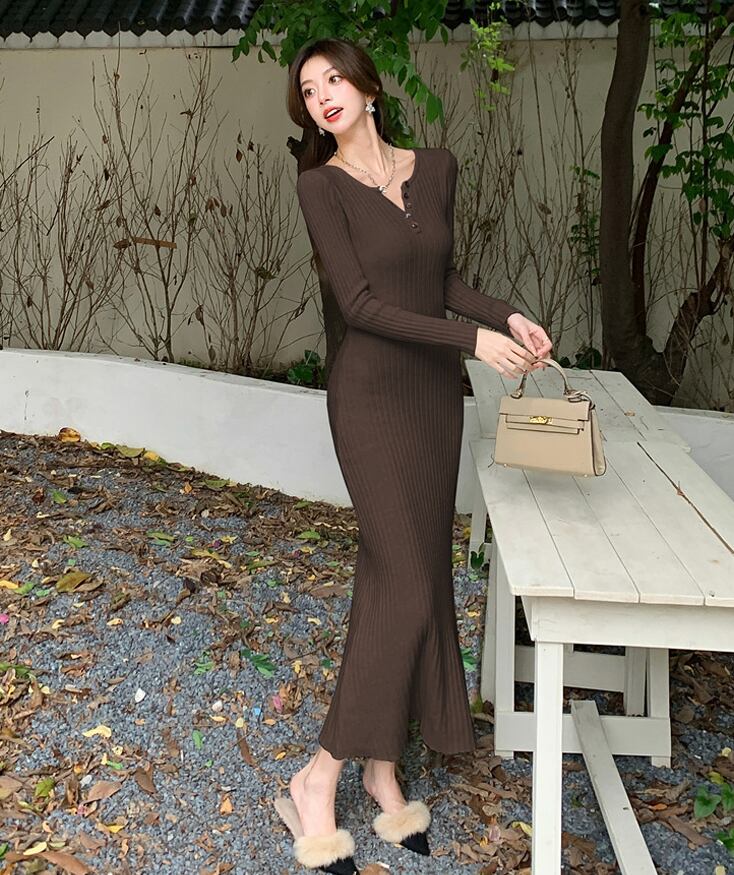 【dress】Vネックロングニットワンピース Q7050