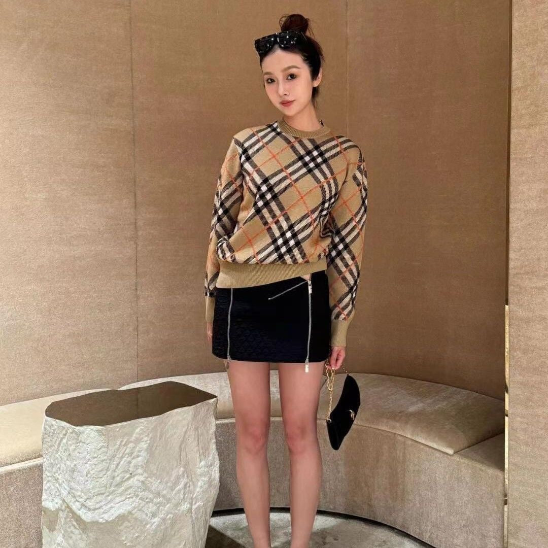 【tops】ラウンドネック長袖ニットセーターF8255