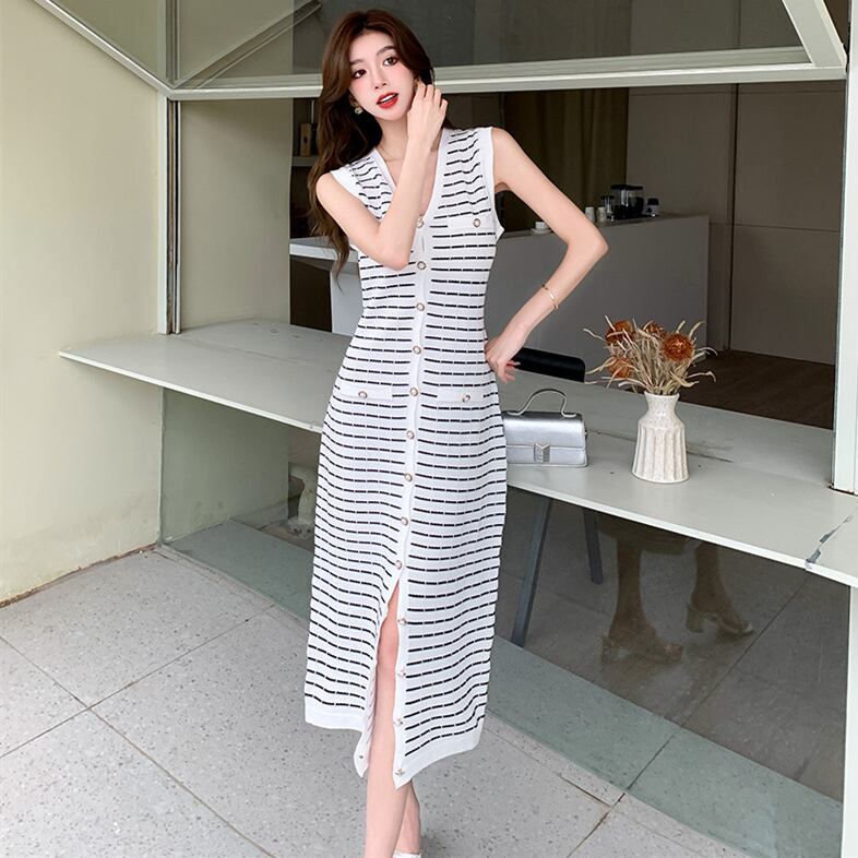 【dress】Vネックストライプ柄ニットワンピース G21121