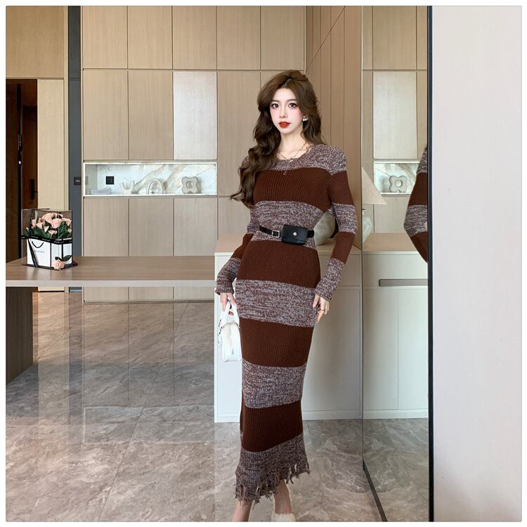 【dress】ボーダー柄ニットワンピース　M18572
