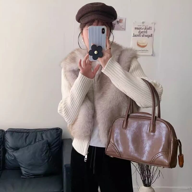 【outer】ファー付きフェイクレイヤードニットカーディガン Q7568