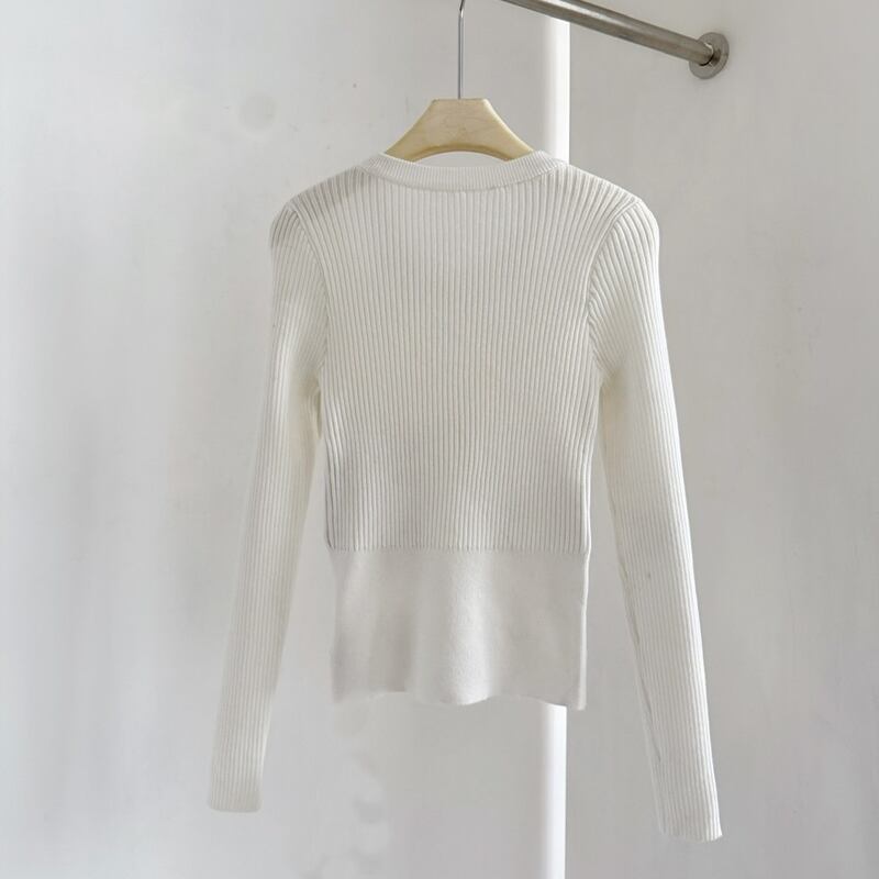 【tops】ラインストーン付きニットトップス Q7614