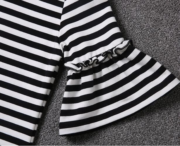 【dress】気質溢れる♪ラウンドネックラッパ袖半袖韓国ファッションボーダー柄ワンピースF2149