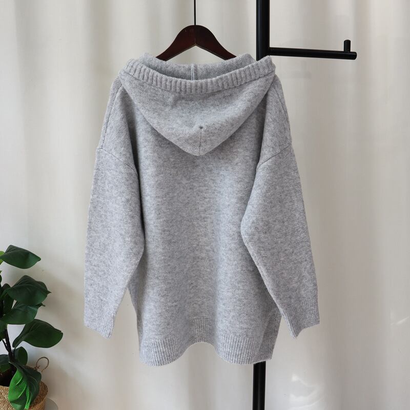 【tops】フード付きニットセーター　M27579