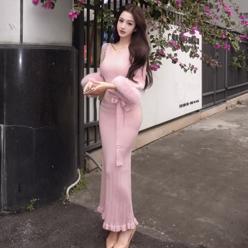 【dress】袖ファーロングニットワンピース Q7811