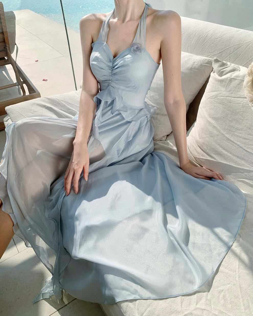 【dress】ホルターネックフリルワンピース　M30184