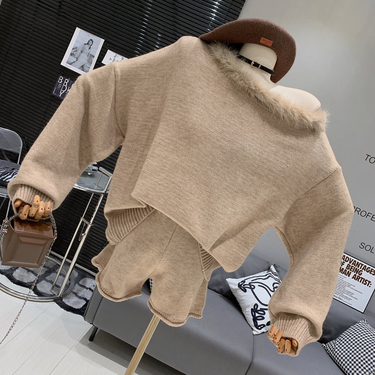 【set】ファーオフショルダーニットセーター×ショートパンツセット　M27914