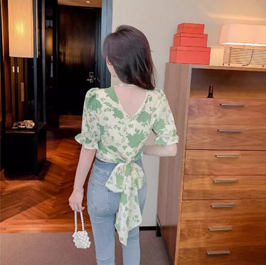 【tops】Vネック花柄ブラウスG20927