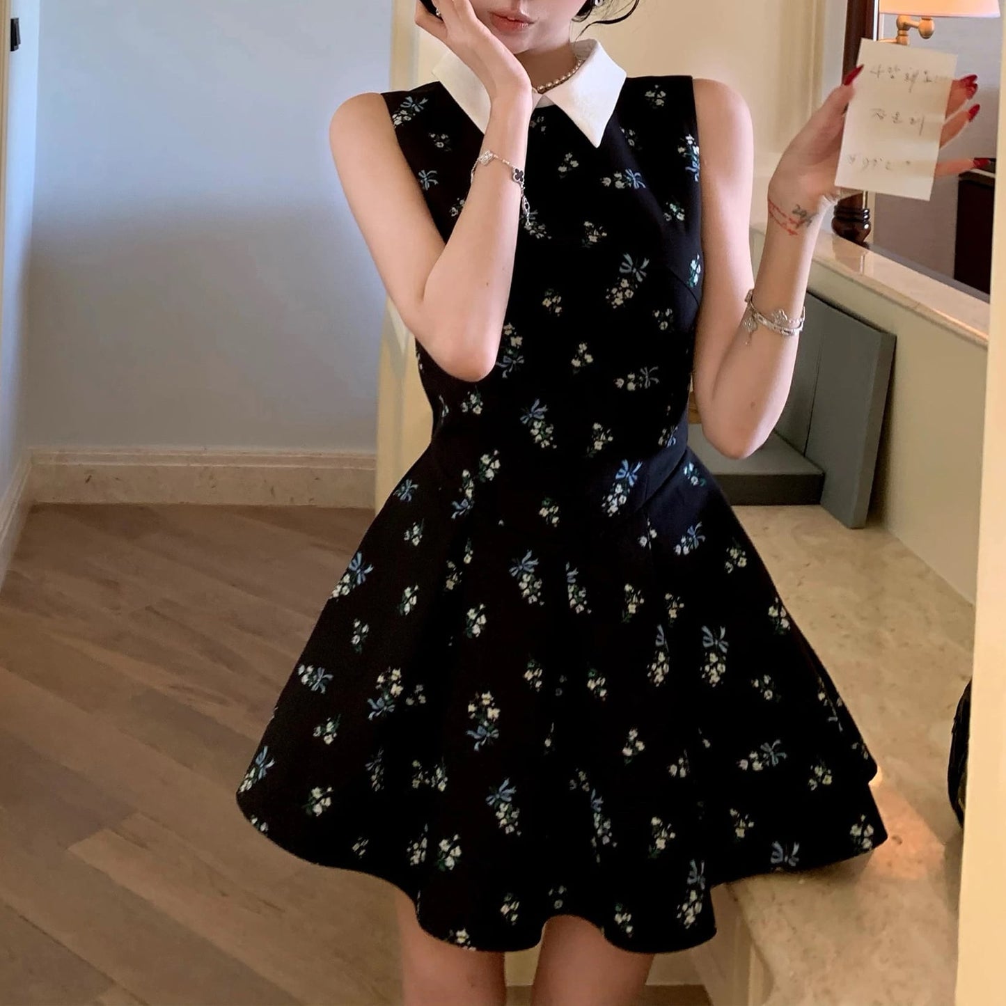 【dress】ノースリーブ花柄フレアミニワンピース Q8413