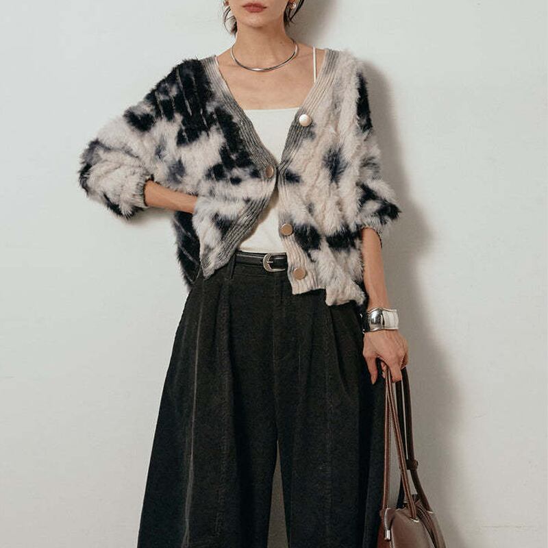 【outer】3色展開ファー付きニットカーディガン Q7655