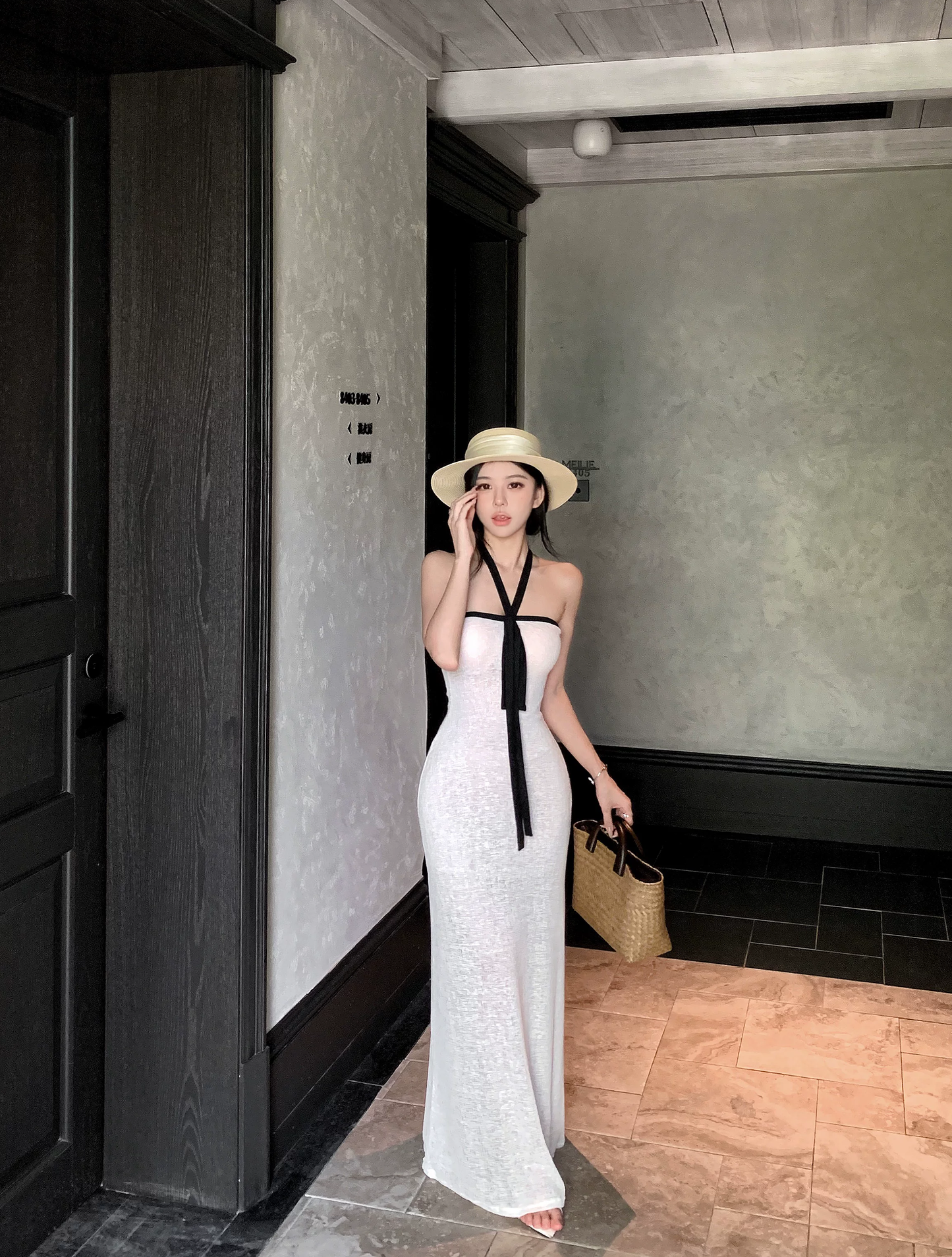【dress】ホルターネックロングワンピース Q8392