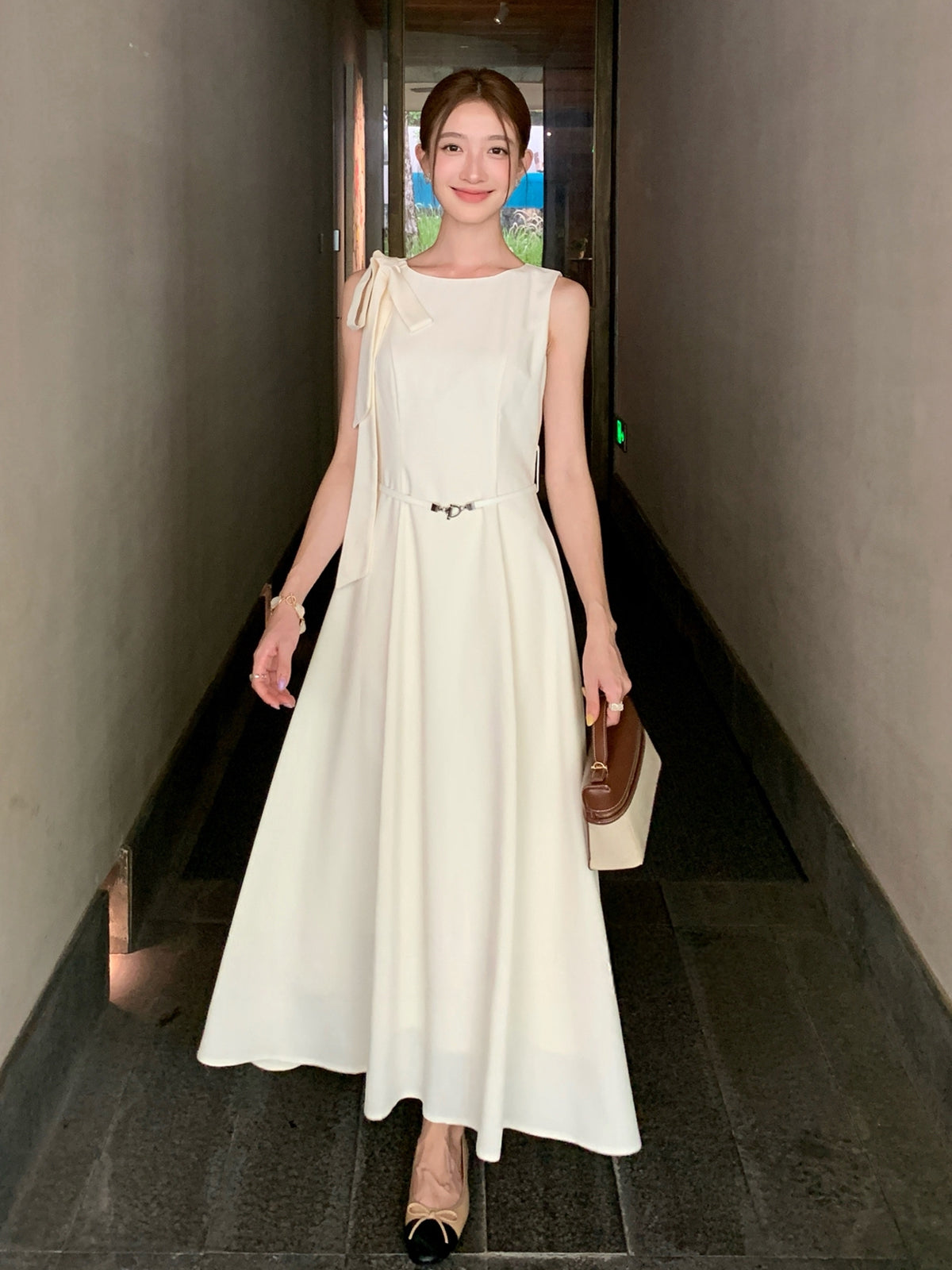 【dress】ベルト付きノースリーブロングワンピース Q8981