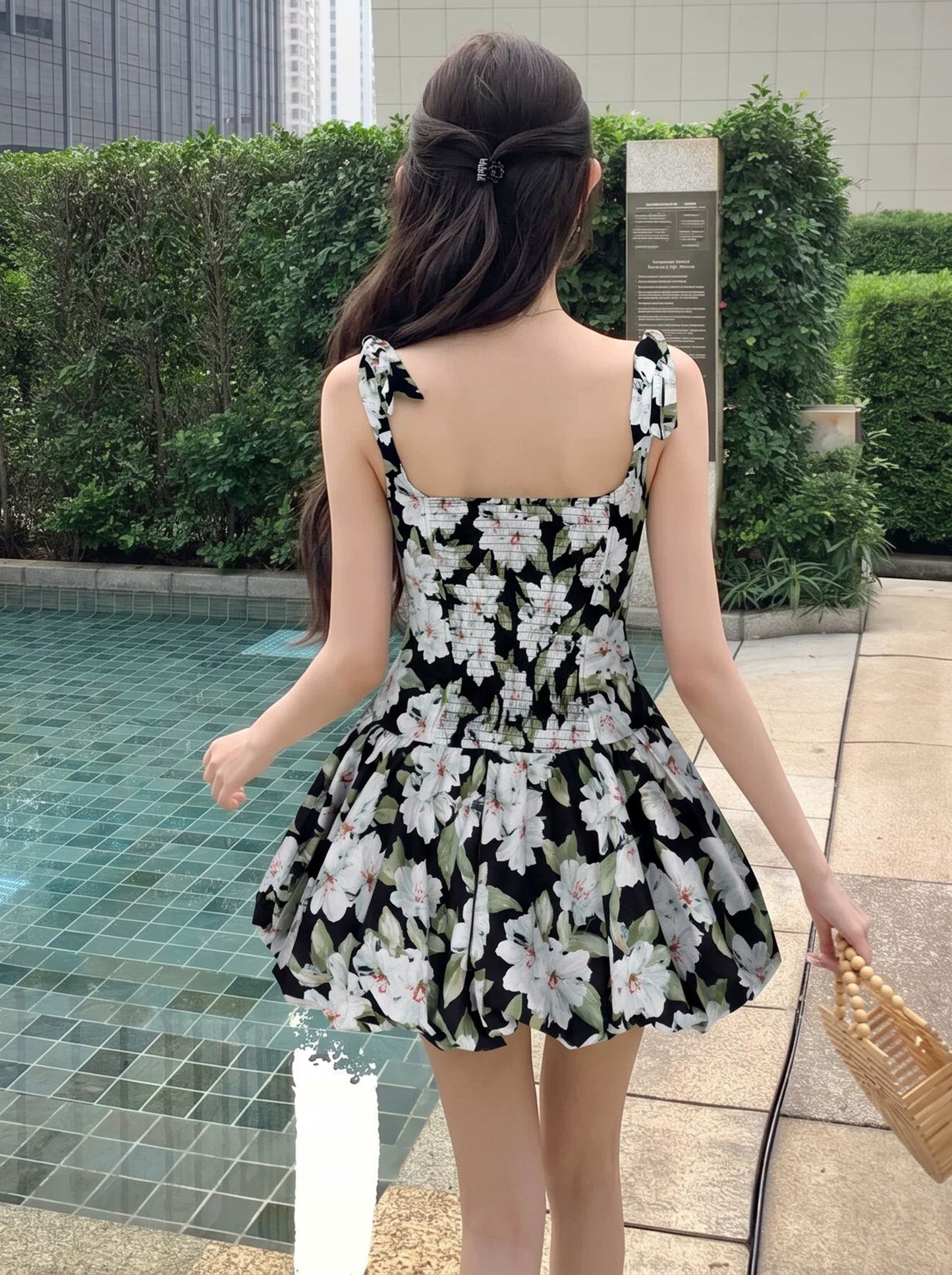 【dress】フラワー柄バルーンワンピース Q8915
