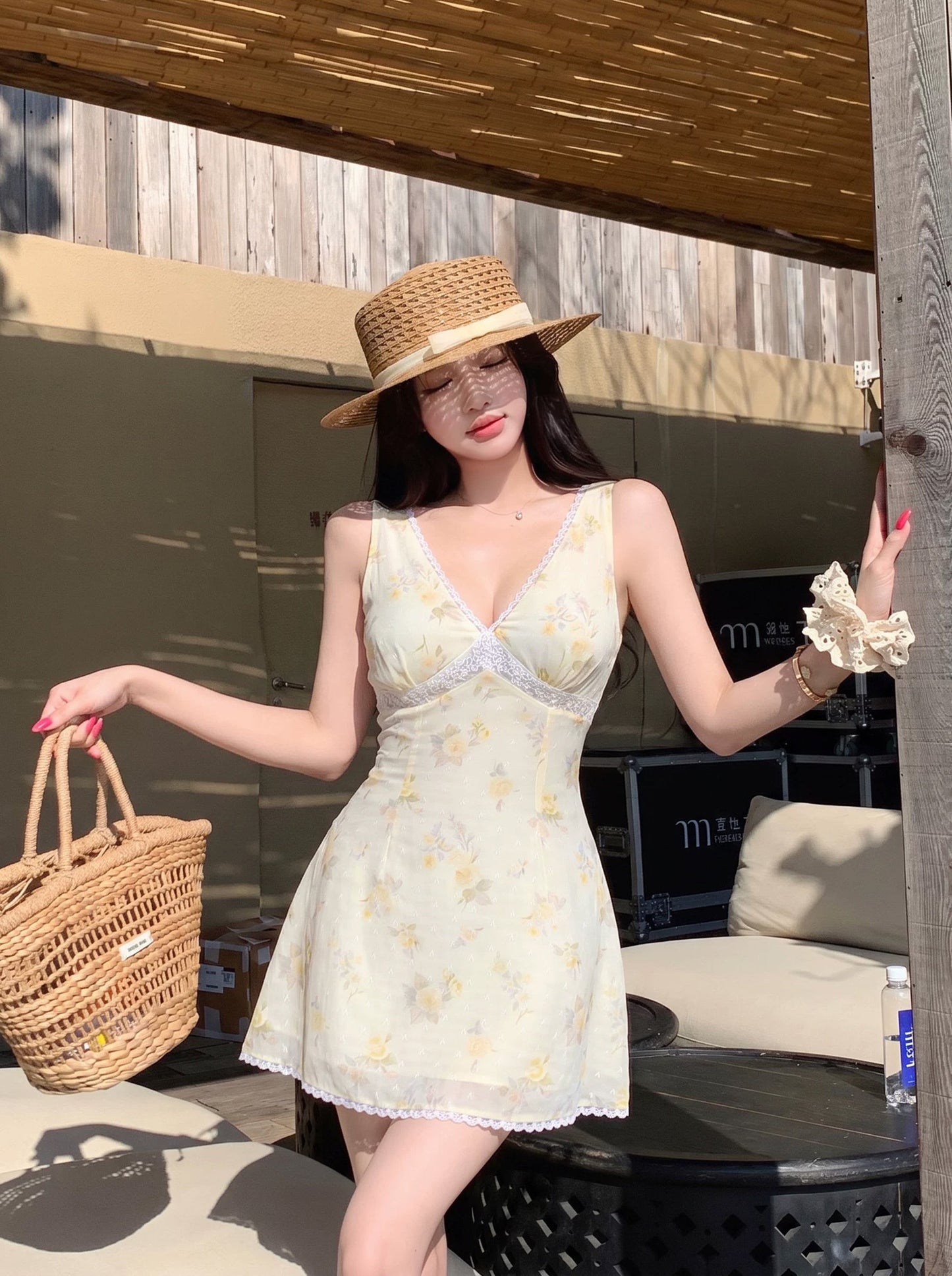 【dress】フラワー柄レースドッキングキャミワンピース Q8713