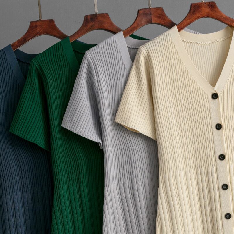 【dress】ボタンデザインニットワンピース　M29735