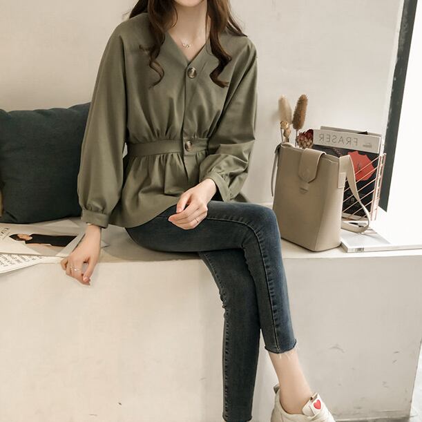 【tops】好感度満載!Vネック長袖ギャザーウェスト絞り無地ブラウス