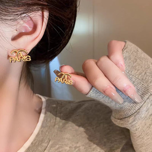 【小物】英字柄ピアスアクセサリーG22649